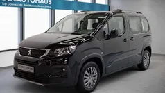 Schwarz Gebraucht 2023 Peugeot Rifter Allure Van / Kleinbus | 18.490 € (Guter Preis)