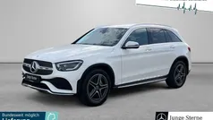 Weiss Gebraucht 2020 Mercedes GLC200 AMG SUV | 37.480 € (Guter Preis)