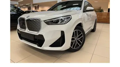Gebraucht BMW iX1 M Sport 150 kW (204 PS) 2026 Weiß SUV
