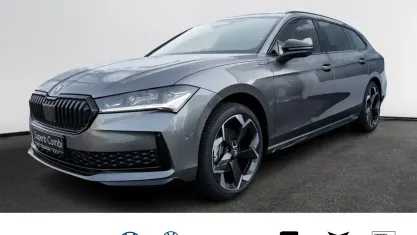 Neu Skoda Superb LAURIN & KLEMENT 204 PS (150 kW) 2026 Grau Kombi