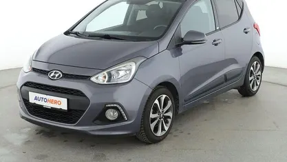 Gebraucht Hyundai i10 Passion 67 PS (49 kW) 2016 Grau Kleinwagen
