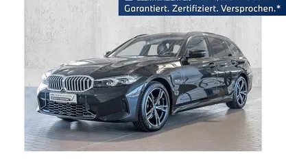 Gebraucht BMW 320e M Sport 204 PS (150 kW) 2022 Schwarz Kombi