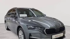 Graphitgrau metallic Gebraucht 2024 Skoda Octavia Selection Kombi | 25.490 € (Superpreis)