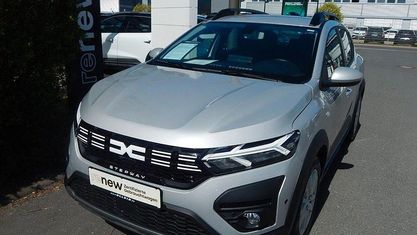 Usata Dacia Sandero Stepway 91 CV (66 kW) 2024 Grigio Berlina