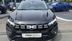 Perlmuttschwarz (schwarz) Gebraucht 2023 Dacia Sandero Extreme Kleinwagen | 16.990 € (Fairer Preis)