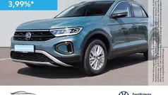 Gebraucht 2024 VW T-Roc Life SUV | 27.879 € (Fairer Preis)