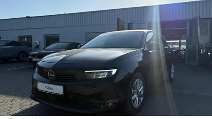 Gebraucht Opel Astra Edition 131 PS (96 kW) 2025 Limousine