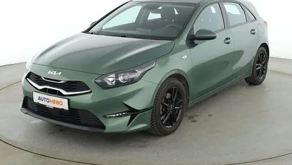 Gebraucht Kia Ceed Edition 7 120 PS (88 kW) 2023 Grün Kleinwagen