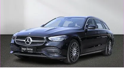 Gebraucht Mercedes C180 Avantgarde 170 PS (125 kW) 2023 Unilack schwarz Kombi