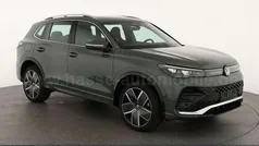 Nightshadeblue metallic Neu 2025 VW Tiguan R-line SUV | 51.995 € (Fairer Preis)