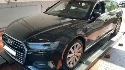 Gebraucht Audi A6 Sport 265 PS (194 kW) 2022 Mythosschwarz metallic Kombi