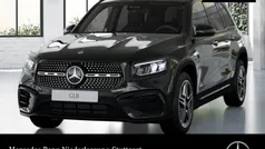 Mercedes GLB220
