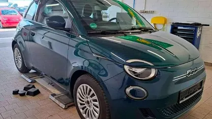 Gebraucht 2023 Fiat 500e Kleinwagen | 23.999 € (Fairer Preis)