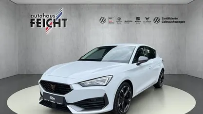 Weiß Gebraucht 2024 Cupra Leon Limousine | 28.343 € (Guter Preis)