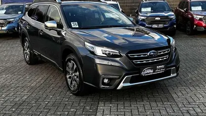 Grau Gebraucht 2025 Subaru Outback Platinum SUV | 40.990 € (Fairer Preis)