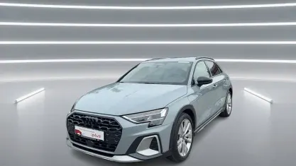 Gebraucht Audi A3 Ambiente 204 PS (150 kW) 2025 Pfeilgrau perleffekt Limousine