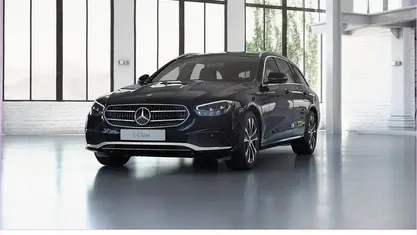 Unilack schwarz uni Gebraucht 2021 Mercedes E300 Avantgarde Kombi | 29.880 € (Fairer Preis)