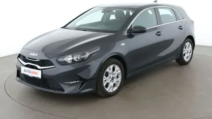 Gebraucht Kia Ceed Vision 160 PS (117 kW) 2022 Grau Kleinwagen