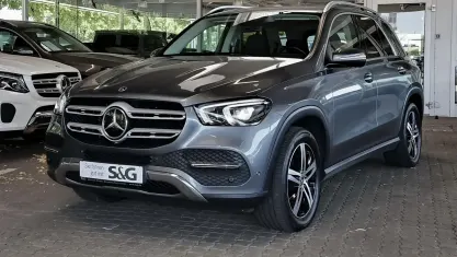 Gebraucht Mercedes GLE400 330 PS (242 kW) 2023 Metalliclack selenitgrau SUV