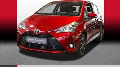 Used Toyota Yaris Basis 111 HP (81 kW) 2018 Red Hatchback