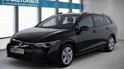 Gebraucht VW Golf VIII Life 150 PS (110 kW) 2023 Schwarz Kombi