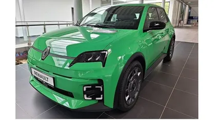 Grün Neu 2025 Renault R5 Evolution Kleinwagen | 27.298 € (Guter Preis)
