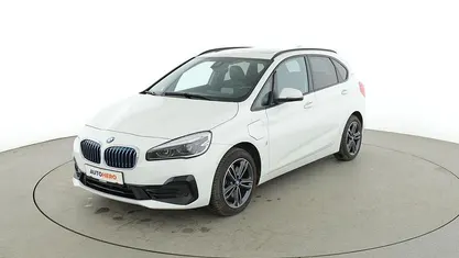Gebraucht BMW 225 Active Tourer Sport Line 224 PS (164 kW) 2018 Weiß Van / Kleinbus
