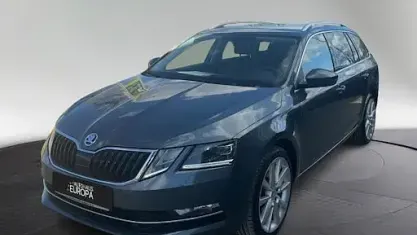 Usado Skoda Octavia Style 190 HP (139 kW) 2019 Cinzento Carrinha