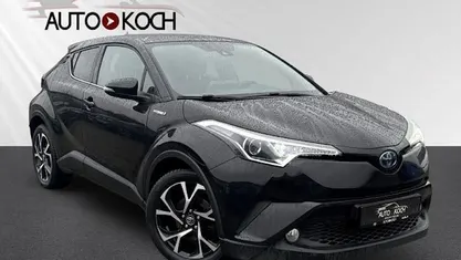 Gebraucht 2019 Toyota C-HR Club SUV | 15.888 € (Etwas zu teuer)