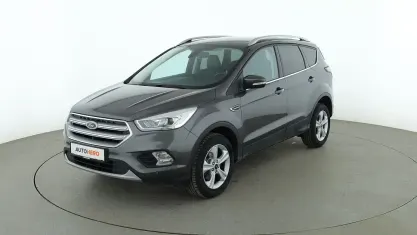 Gebraucht Ford Kuga Titanium 150 PS (110 kW) 2018 Grau SUV