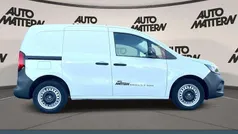 Weiß Gebraucht 2022 Renault Kangoo Play Van / Kleinbus | 23.590 € (Fairer Preis)