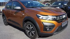 Orange Gebraucht 2023 Dacia Sandero Expression Kleinwagen | 15.980 € (Superpreis)