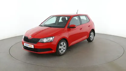 Gebraucht Skoda Fabia Cool Plus 60 PS (44 kW) 2018 Rot Limousine