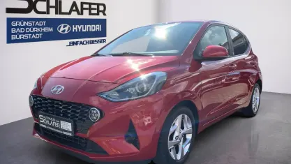 Gebraucht Hyundai i10 Edition 30 67 PS (49 kW) 2022 Rot Kleinwagen