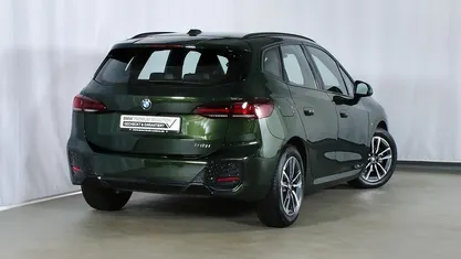 Grün Gebraucht 2025 BMW 218 M Sport Kombi | 31.260 € (Fairer Preis)