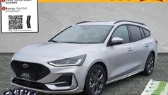 Moondust silver metallic Neu 2025 Ford Focus ST-Line Limousine | 31.290 € (Fairer Preis)