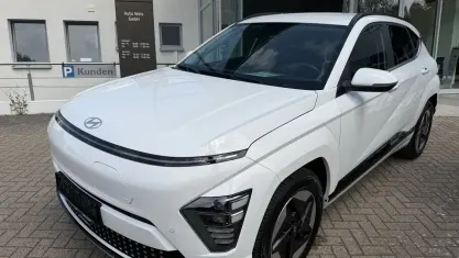 Gebraucht Hyundai Kona Trend 160 kW (218 PS) 2025 Weiß SUV