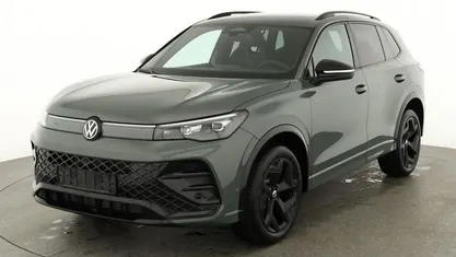 Neu VW Tiguan R-line 193 PS (141 kW) 2026 Cipressino grün metallic SUV