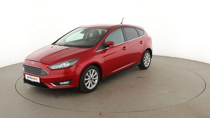 Gebraucht Ford Focus Titanium 125 PS (91 kW) 2017 Rot Limousine