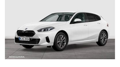 Używany BMW 120 Shadowline 163 KM (119 kW) 2025 Biały Hatchback