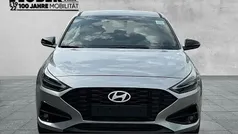 Silber metallic Neu 2025 Hyundai i30 Advantage Limousine | 19.890 € (Superpreis)