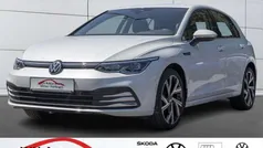 Gebraucht 2022 VW Golf VIII Style Limousine | 24.631 € (Fairer Preis)
