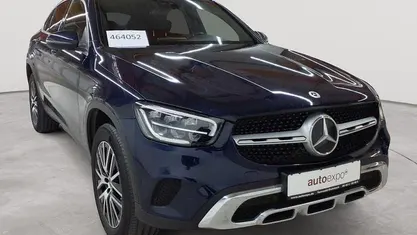 Gebraucht Mercedes GLC300 194 PS (142 kW) 2022 Cavansitblau metallic Coupé