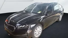 Gebraucht 2024 Skoda Octavia Selection Kombi | 25.640 € (Superpreis)