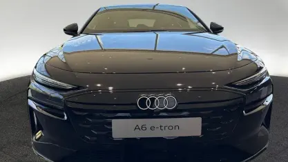 Neu Audi A6 e-tron Ambiente 239 kW (326 PS) 2026 Schwarz Kombi
