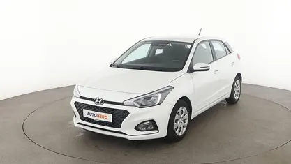 Weiß Gebraucht 2020 Hyundai i20 Select Limousine | 11.250 € (Fairer Preis)