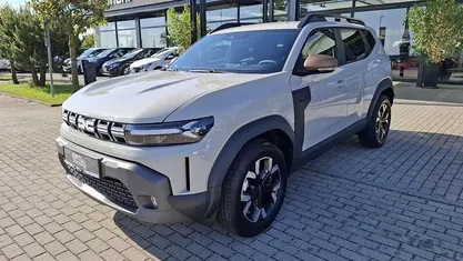 Sandstone metallic Gebraucht 2025 Dacia Duster Extreme SUV | 24.780 € (Fairer Preis)