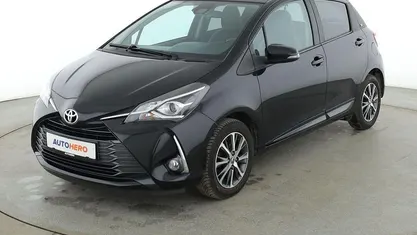 Gebraucht Toyota Yaris Club 112 PS (82 kW) 2019 Schwarz Limousine