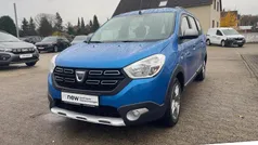 Blau Gebraucht 2019 Dacia Lodgy Stepway Van / Kleinbus | 13.490 € (Etwas zu teuer)