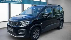 Schwarz Gebraucht 2023 Peugeot Rifter Allure Van / Kleinbus | 18.560 € (Fairer Preis)